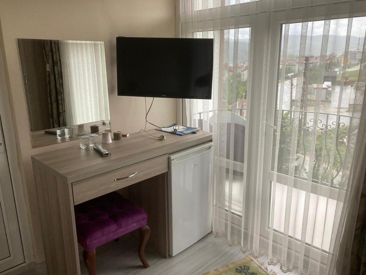 Sarimese Otel Demirci   Kültér fotó